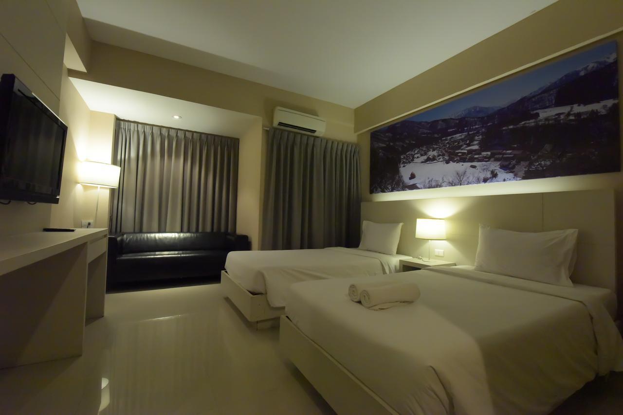 Trendy Hotel Nakhon Pathom Esterno foto