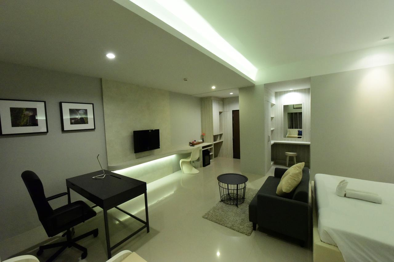 Trendy Hotel Nakhon Pathom Esterno foto